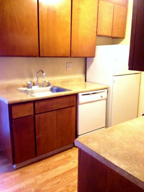 Galley Kitchen - Creekside Apartments