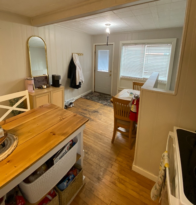 Building Photo - 1012 16th St N