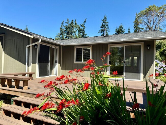 Foto del edificio - Absolutely perfect 3 bedroom single story ...