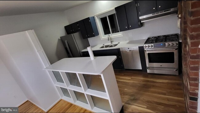 Building Photo - 605 Twinbrook Pkwy