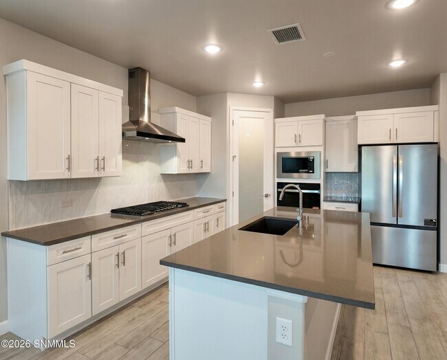 Foto del edificio - 150 Pinos Altos Trl