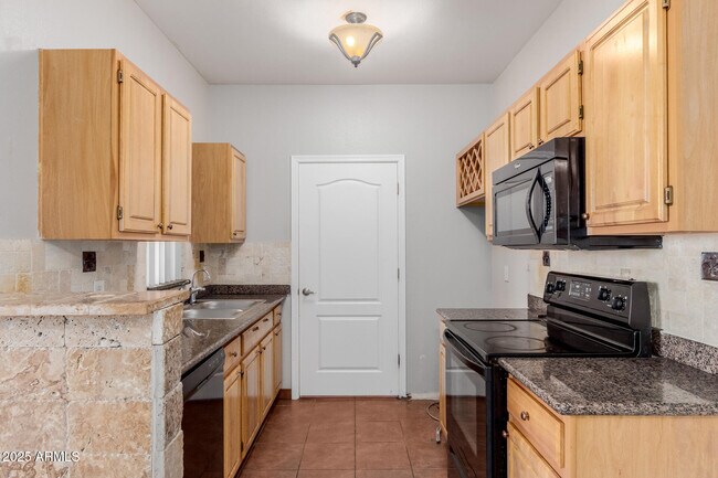 Foto del edificio - 2929 W Yorkshire Dr