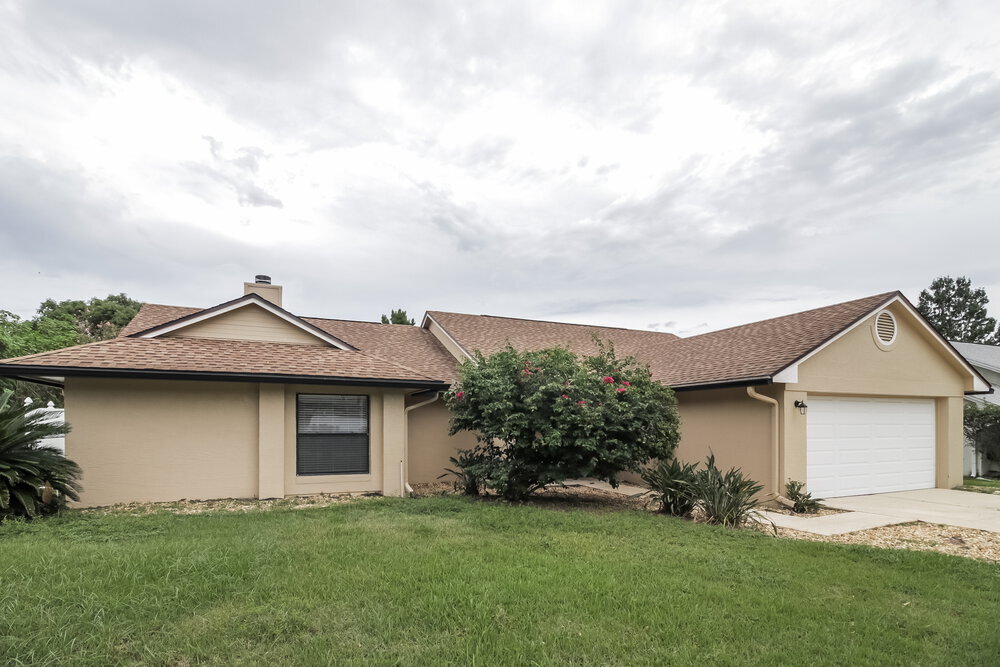 Primary Photo - 1066 Weaver Dr