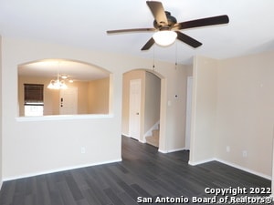 Building Photo - 10386 Oakwood Crest