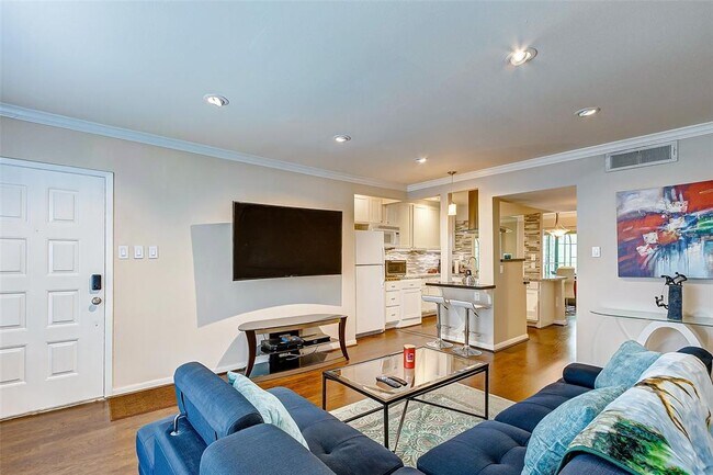 Foto del edificio - 1800 Stoney Brook Dr
