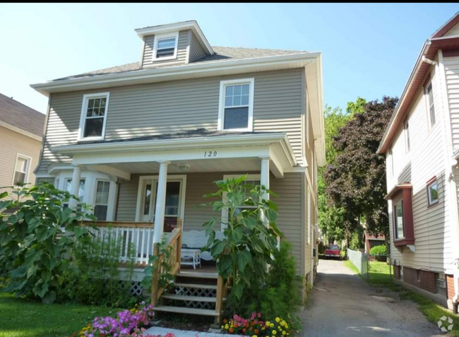Building Photo - 120 Weldon St