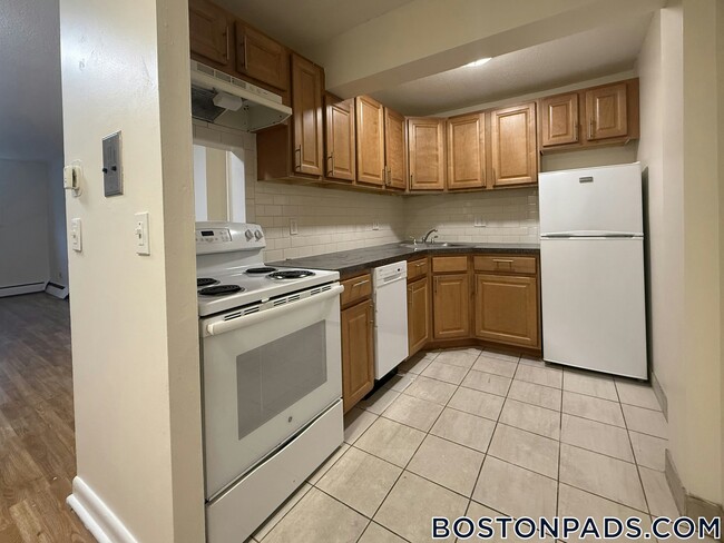 Foto del edificio - 66 Homer Ave