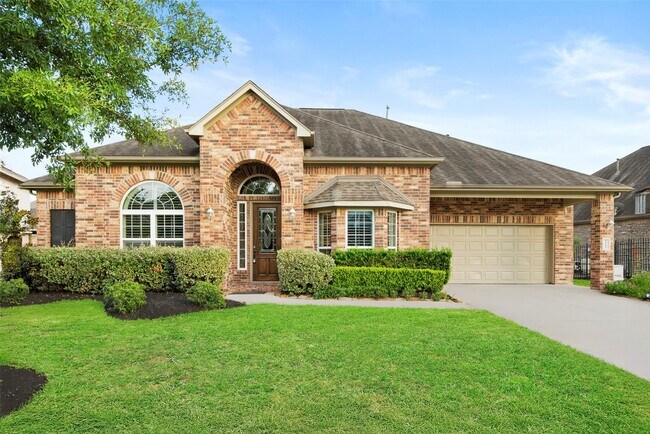 Building Photo - 25202 Summer Chase Dr