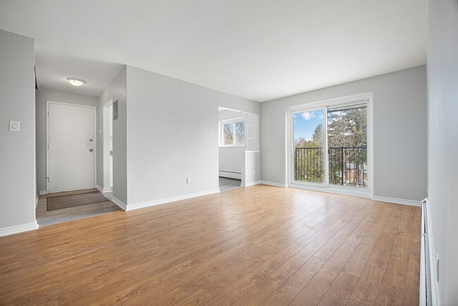 Building Photo - 434 Hazel St