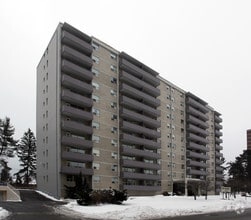 Building Photo - Cresswell Court Apartments