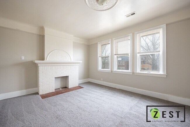 Building Photo - 12120 Stoepel St