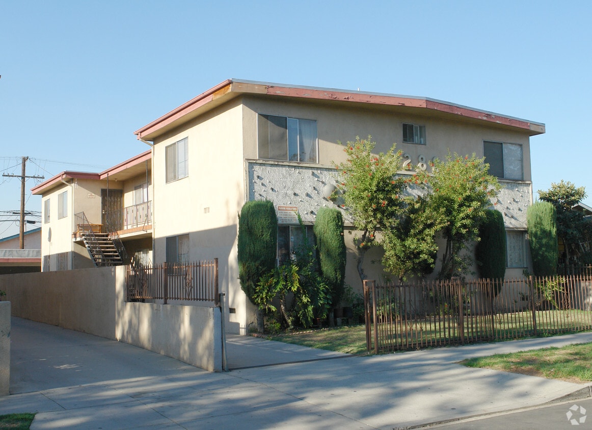 Primary Photo - 3288 Atwater Ave