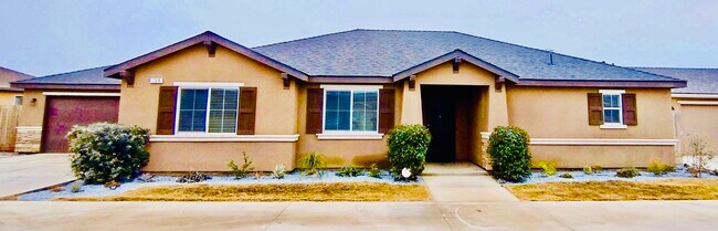 Building Photo - 729 W Perez Ave