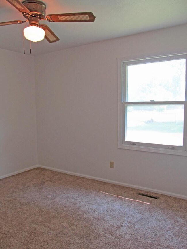 Building Photo - 3 bedroom in Portage MI 49024