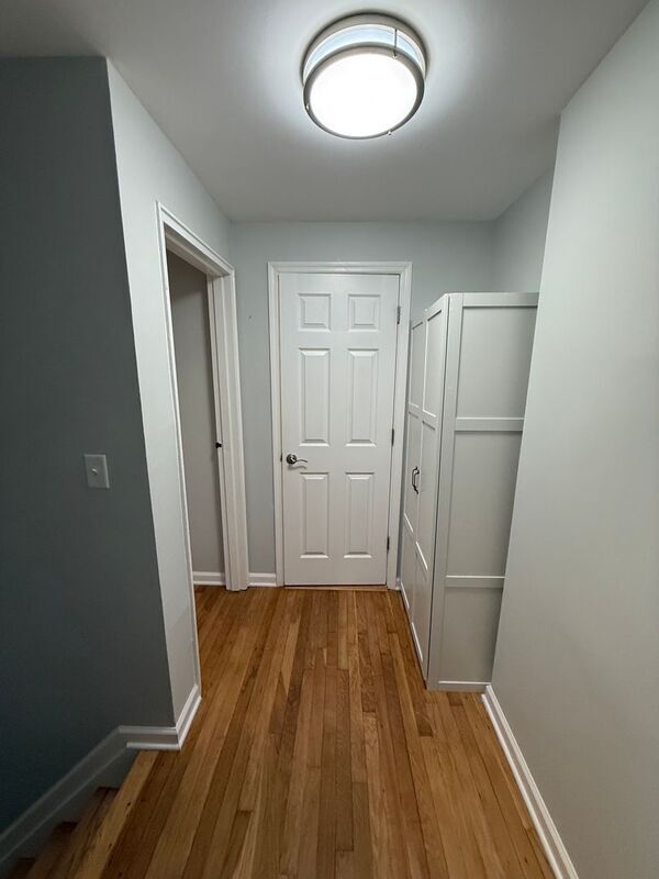 Foto del edificio - 5425 Stewart Ave