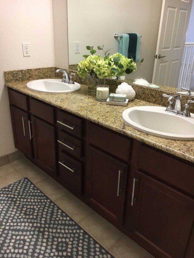 Interior Photo - Latitude 37
