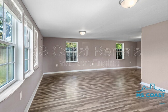 Building Photo - 2538 Bryn Mawr Ave