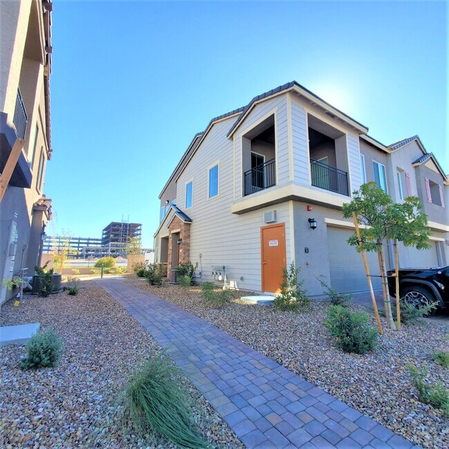 3693 Canis Minor Ln, Henderson, NV 89052 Townhouse for Rent in
