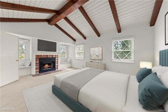 Building Photo - 4 br, 3 bath House - 23804 Oxnard St