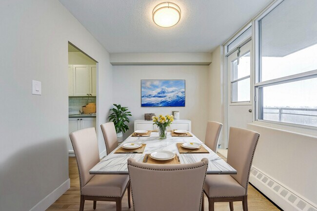 Photo du bâtiment - Surrey Lane Apartments