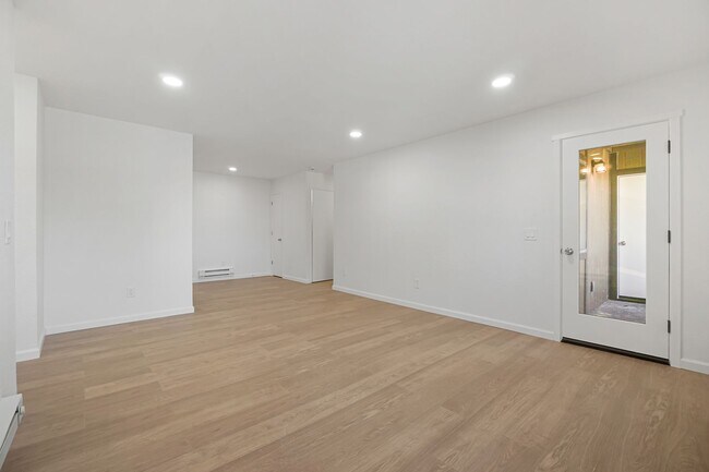 Foto del edificio - Cute 2 bedroom, 2 bath Condo for rent in R...