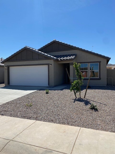 Foto principal - 797 S Silvercreek Ln