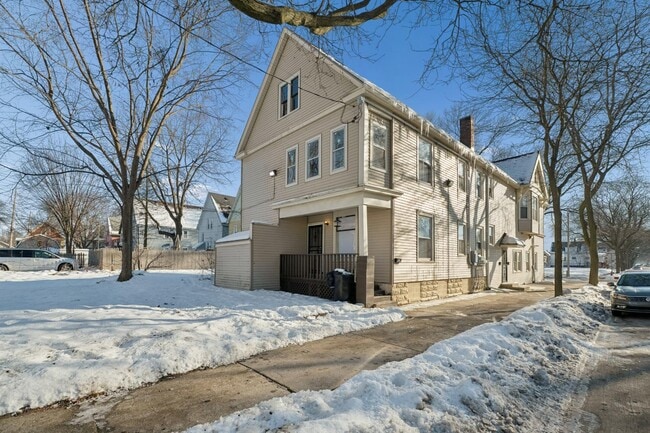 Foto del edificio - 1734 W Clarke St