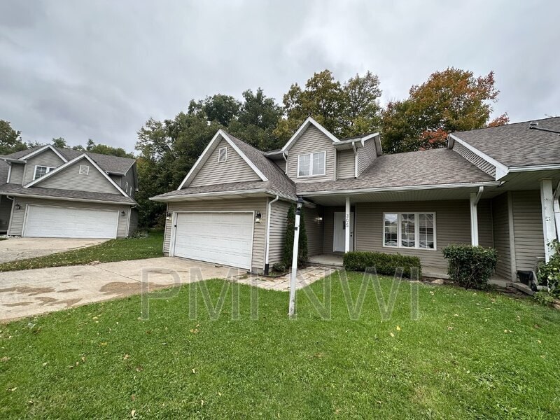 Primary Photo - 305 Arbordale Dr