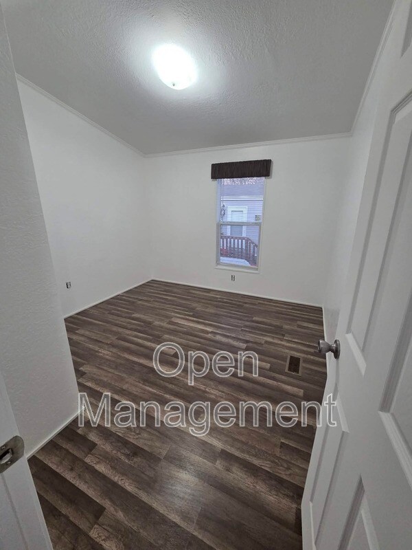 Foto del edificio - 8701 NE 107th Pl