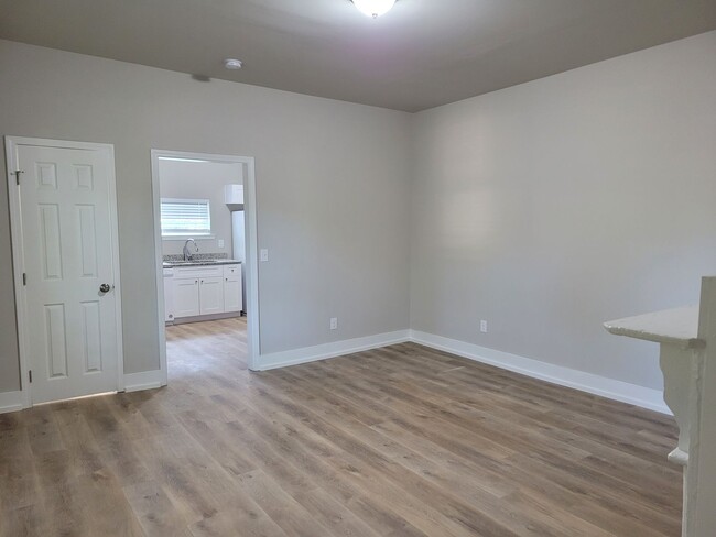 Foto del edificio - Renovated 1 BR 1 BA home in East Newnan