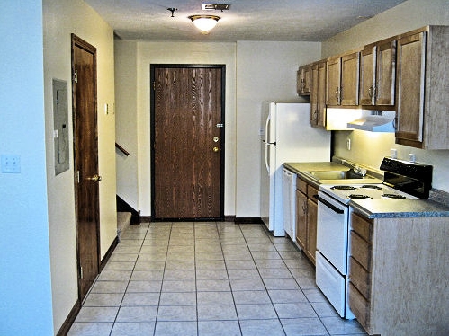 Kitchen - The Residence at the Falls