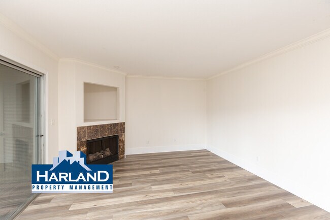 Building Photo - 3137 Via Alicante