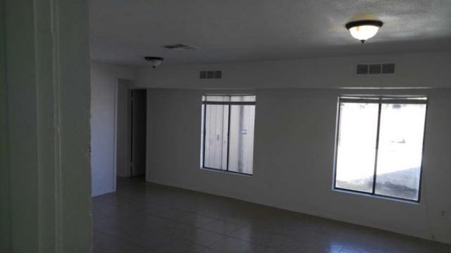 Building Photo - 4 bedroom in PHOENIX AZ 85009