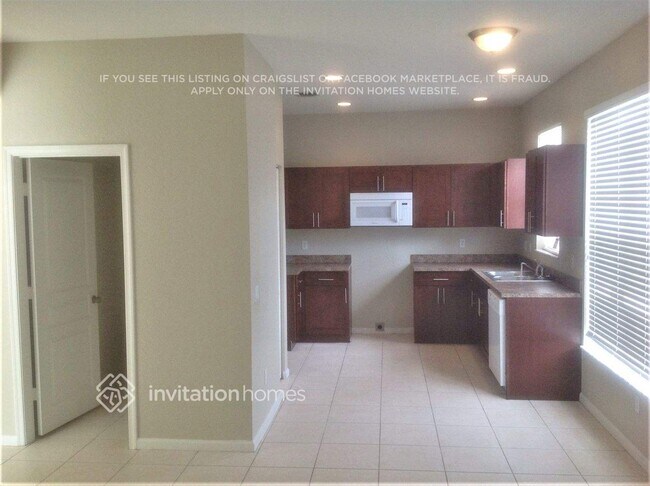 Foto del edificio - 5000 Northern Lights Dr