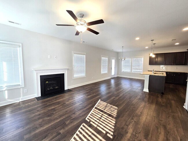 Foto del edificio - Fayetteville Rental