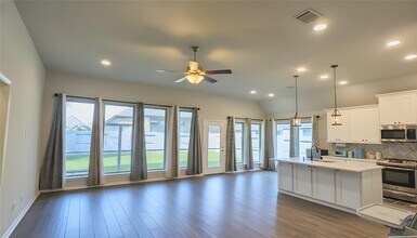 Building Photo - 4540 Mesquite Terrace Dr