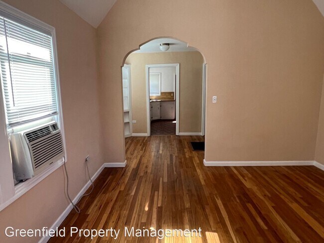 Foto del edificio - 2 br, 1 bath House - 215 W Lodi Ave A