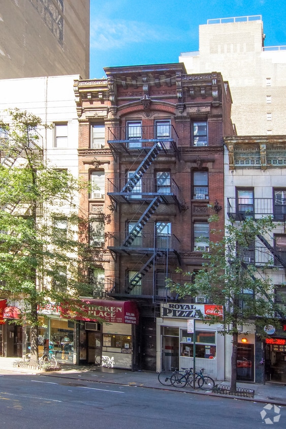 Primary Photo - 592 Third Ave