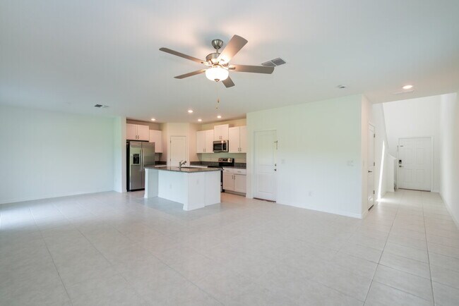 Foto del edificio - 2125 Skybrooke Blvd