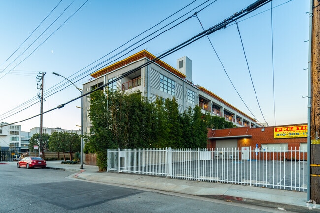 Exterior - Element
