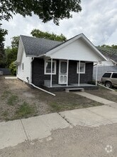 Building Photo - 836 Outlook Ave