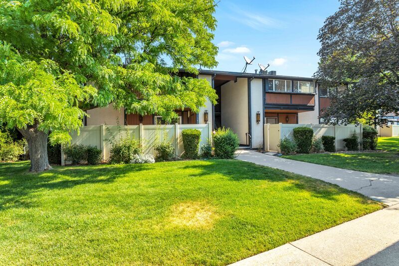 Primary Photo - 168 W Garden Park Dr