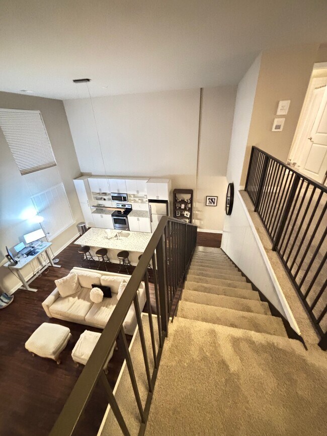 Foto del edificio - 7915 Jones Branch Dr