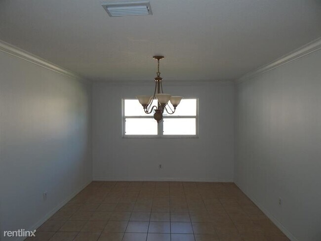 Building Photo - 4 br, 2 bath House - 2702 Wendover Terrace...