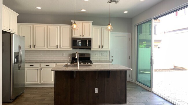 Foto del edificio - Your Next Home — Where Comfort Meets Style...
