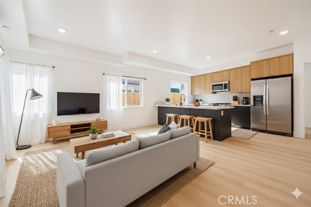 Building Photo - 1557 S Ogden Dr