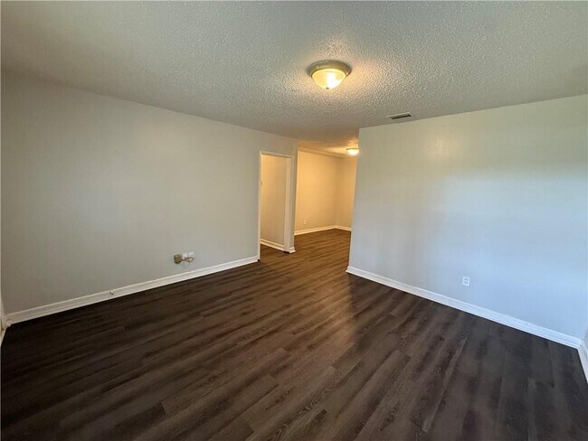 Building Photo - 3009 Dodd Dr