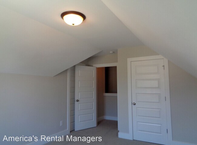 Building Photo - 4 br, 3 bath House - 11518 Andrew Way