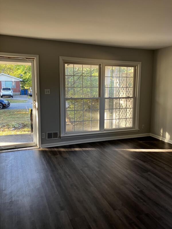 Foto del edificio - 4013 Retreat Rd