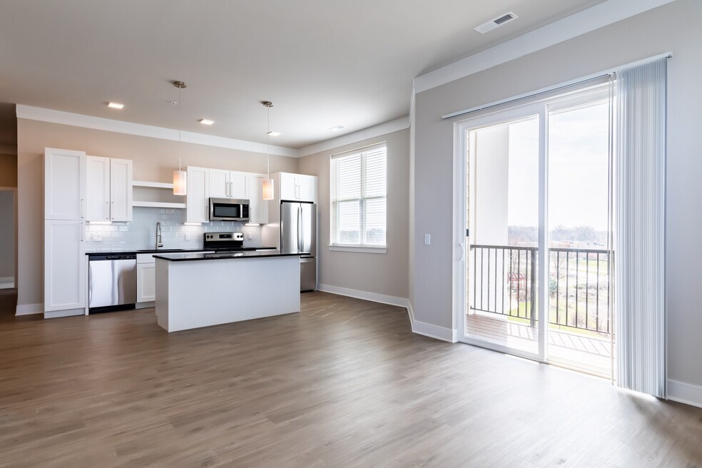 The Westlyn 28262 Diehl Rd Warrenville, IL